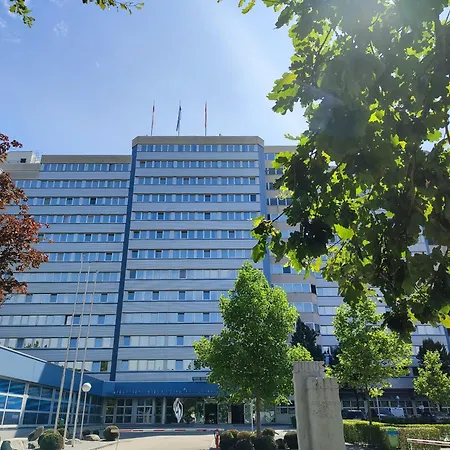 林茨之夏酒店 林茨